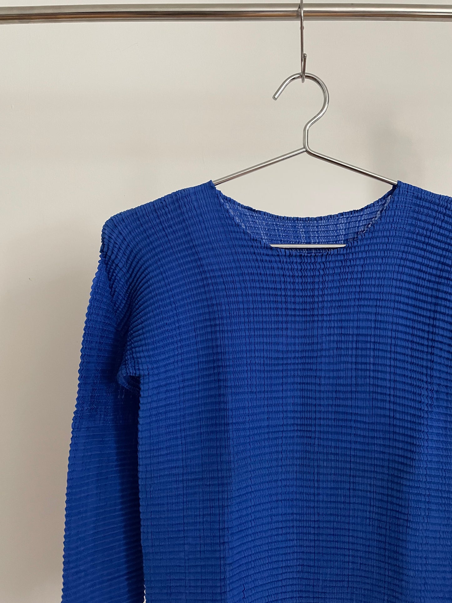 Issey Miyake blue long sleeve pleated top