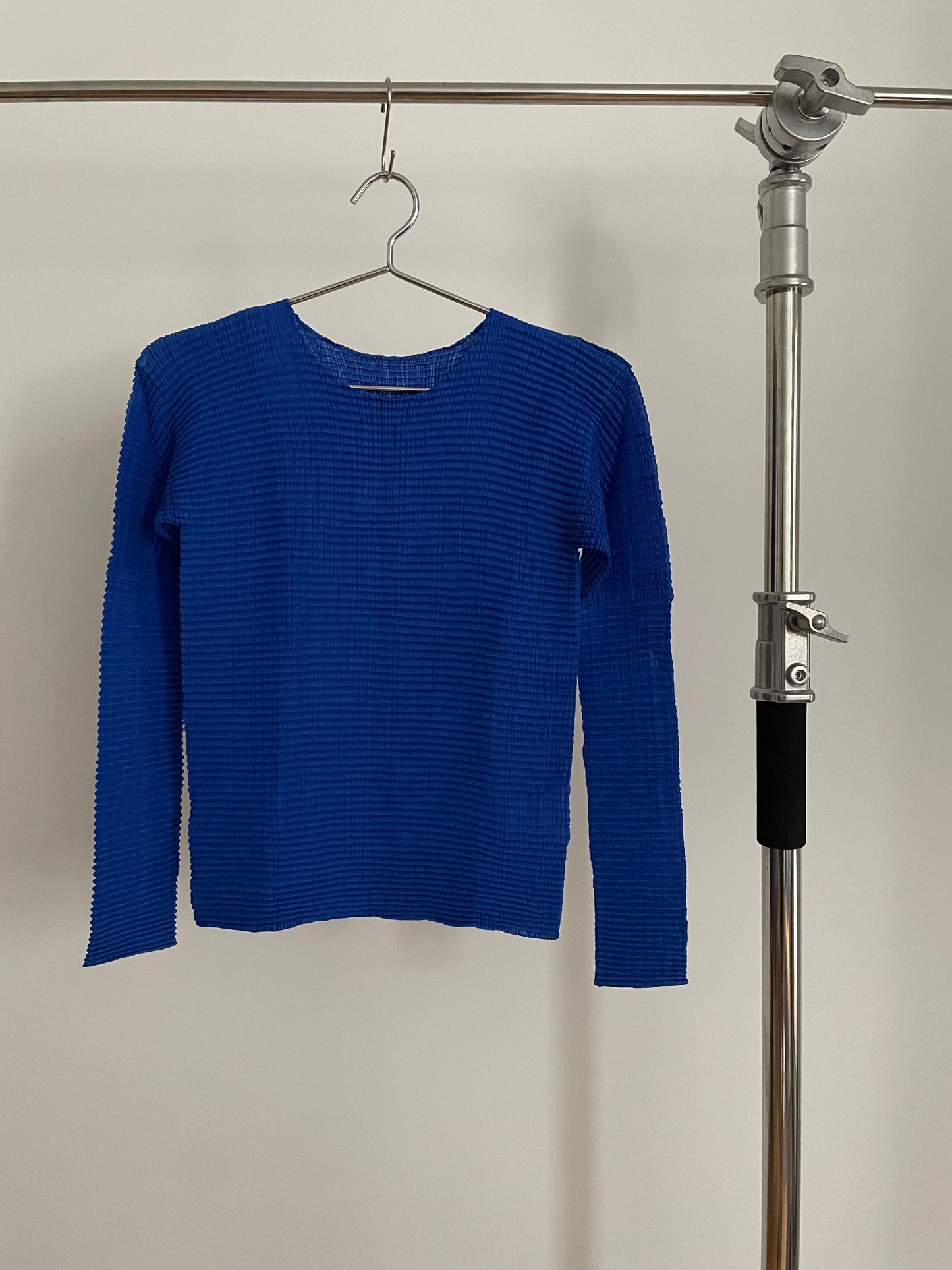 Issey Miyake blue long sleeve pleated top