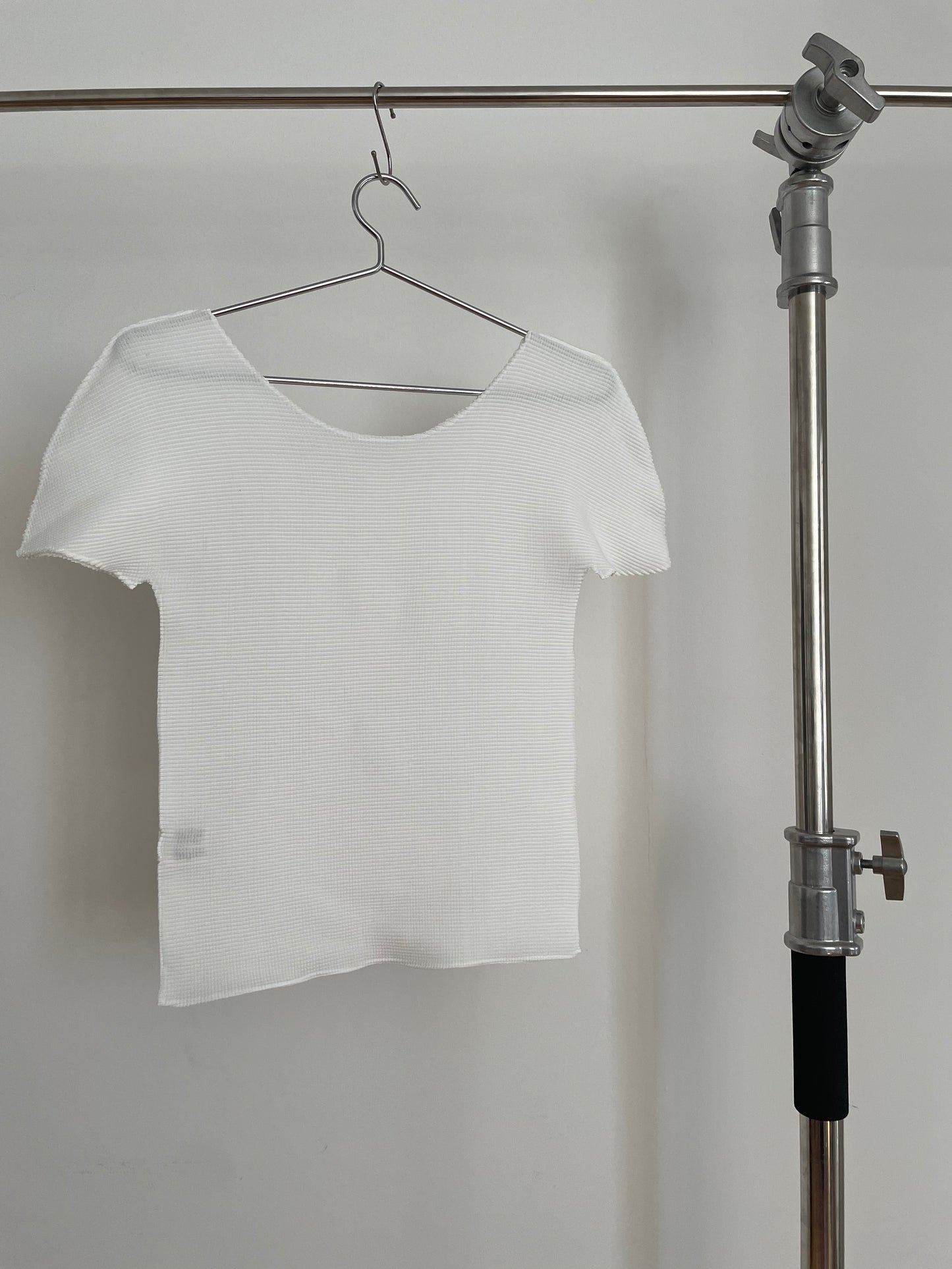 me Issey Miyake white waffle pleated baby tee