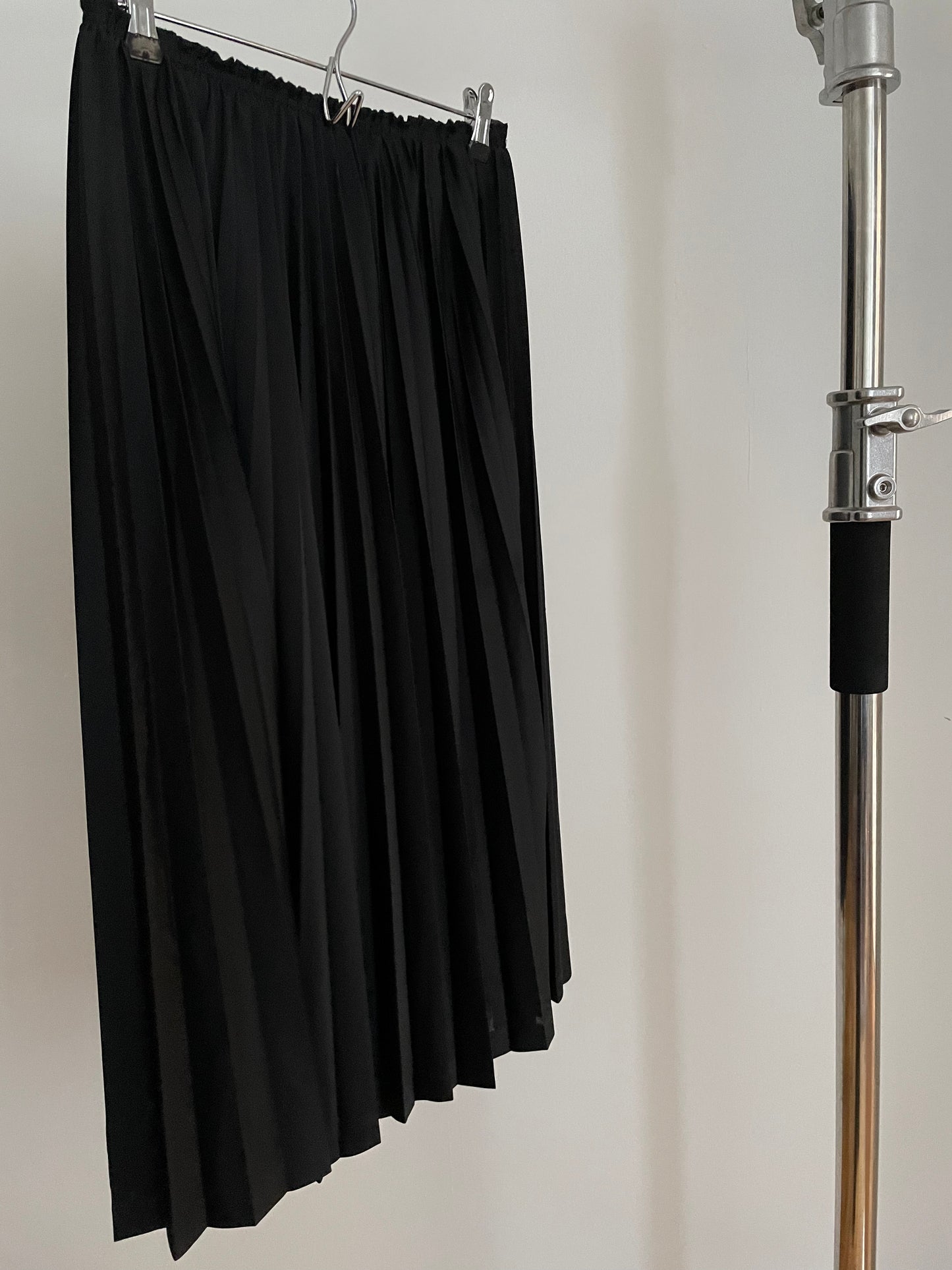 Vintage Comme des Garçons GIRL black pleated mid length skirt